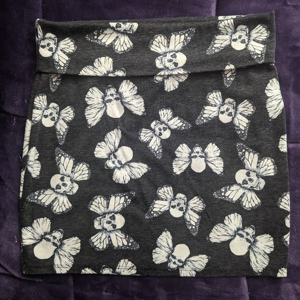 Hot Topic Skull Butterfly skirt women's Large/XL